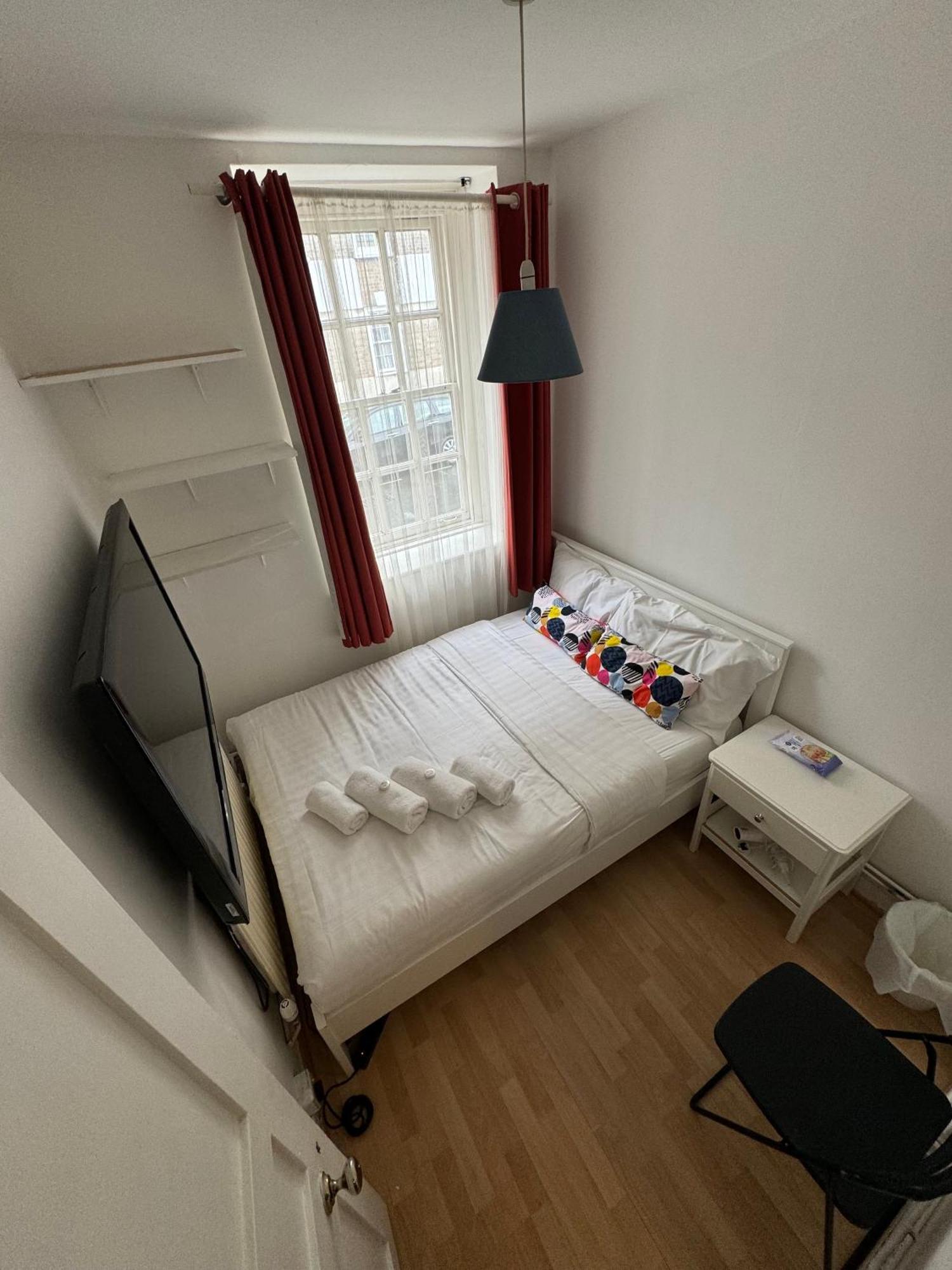 Stunning -3 Double Bedroom Entire Flat In Heart Of * London