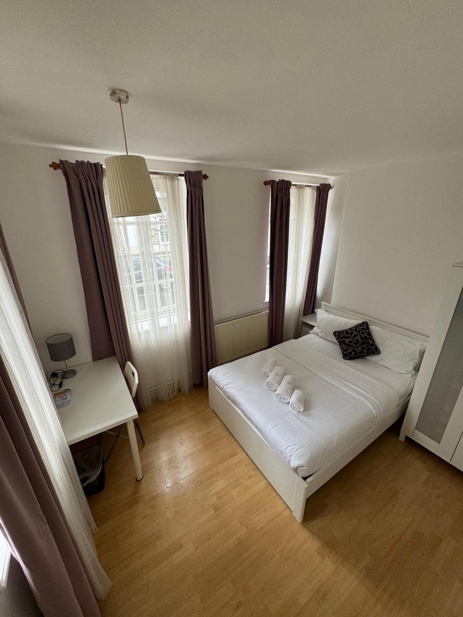 Stunning -3 Double Bedroom Entire Flat In Heart Of London